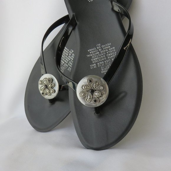 Black Flip Flops Plus 2 Pairs Wrapcessory Flip Flop Clips...425 - Picture 4 of 9